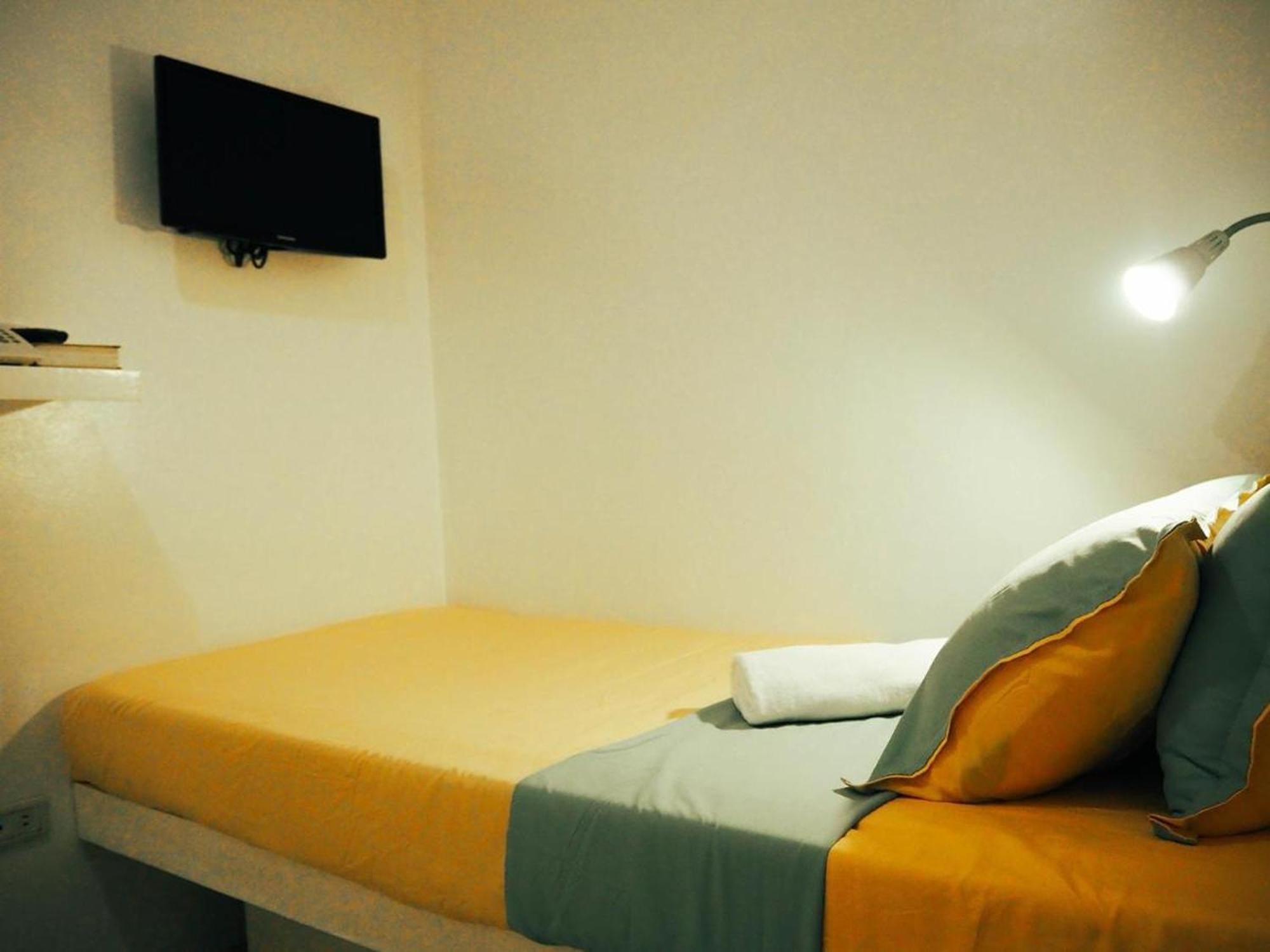 Wanderlust Bed And Breakfast Puerto Princesa Exterior photo